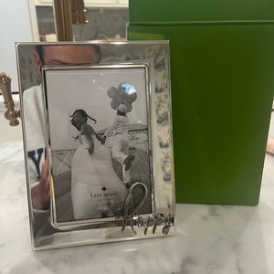Kate spade silver frame “happy”